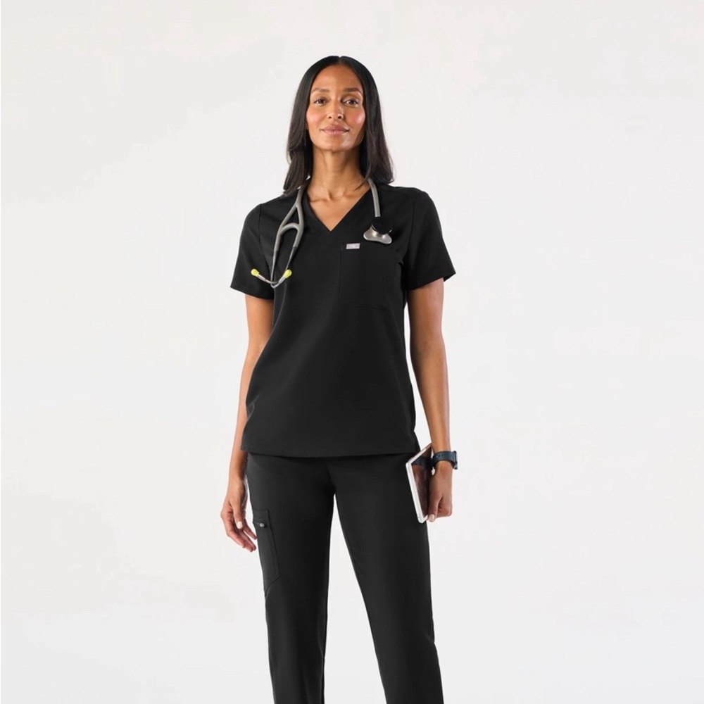 Figs Catarina One Pocket Scrub Top